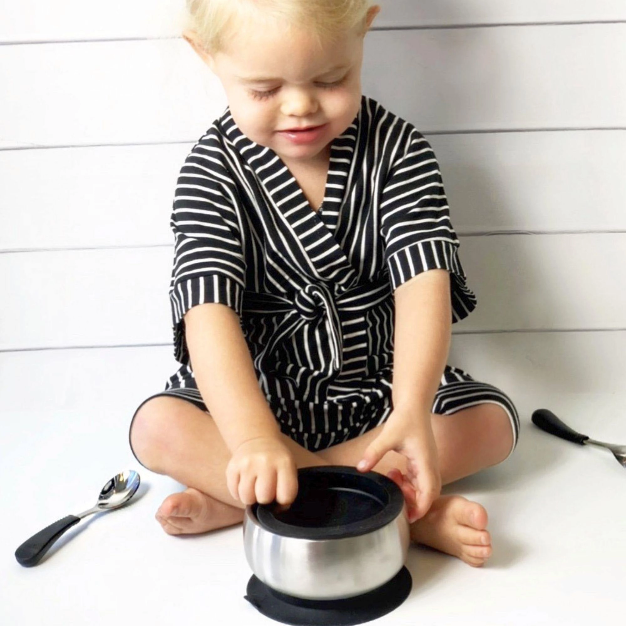 Avanchy Stainless Steel Baby Bowl With Spoon Combo   Air Tight Lid - White