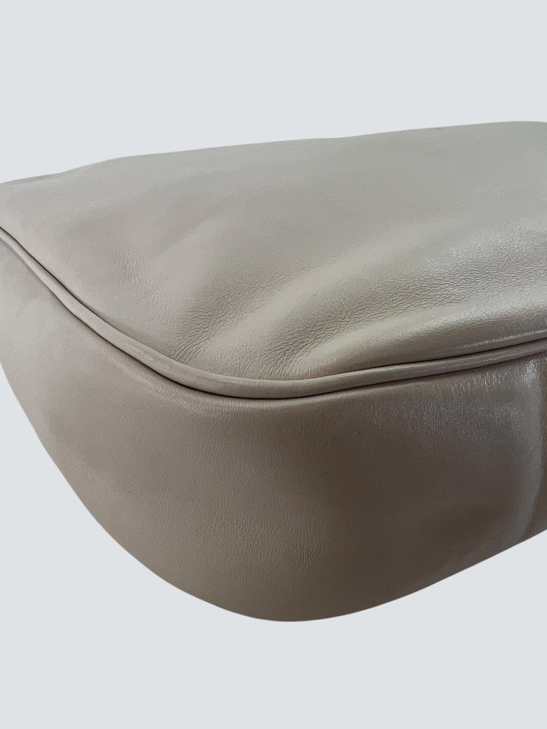 Gucci Off White Leather Shoulder Bag