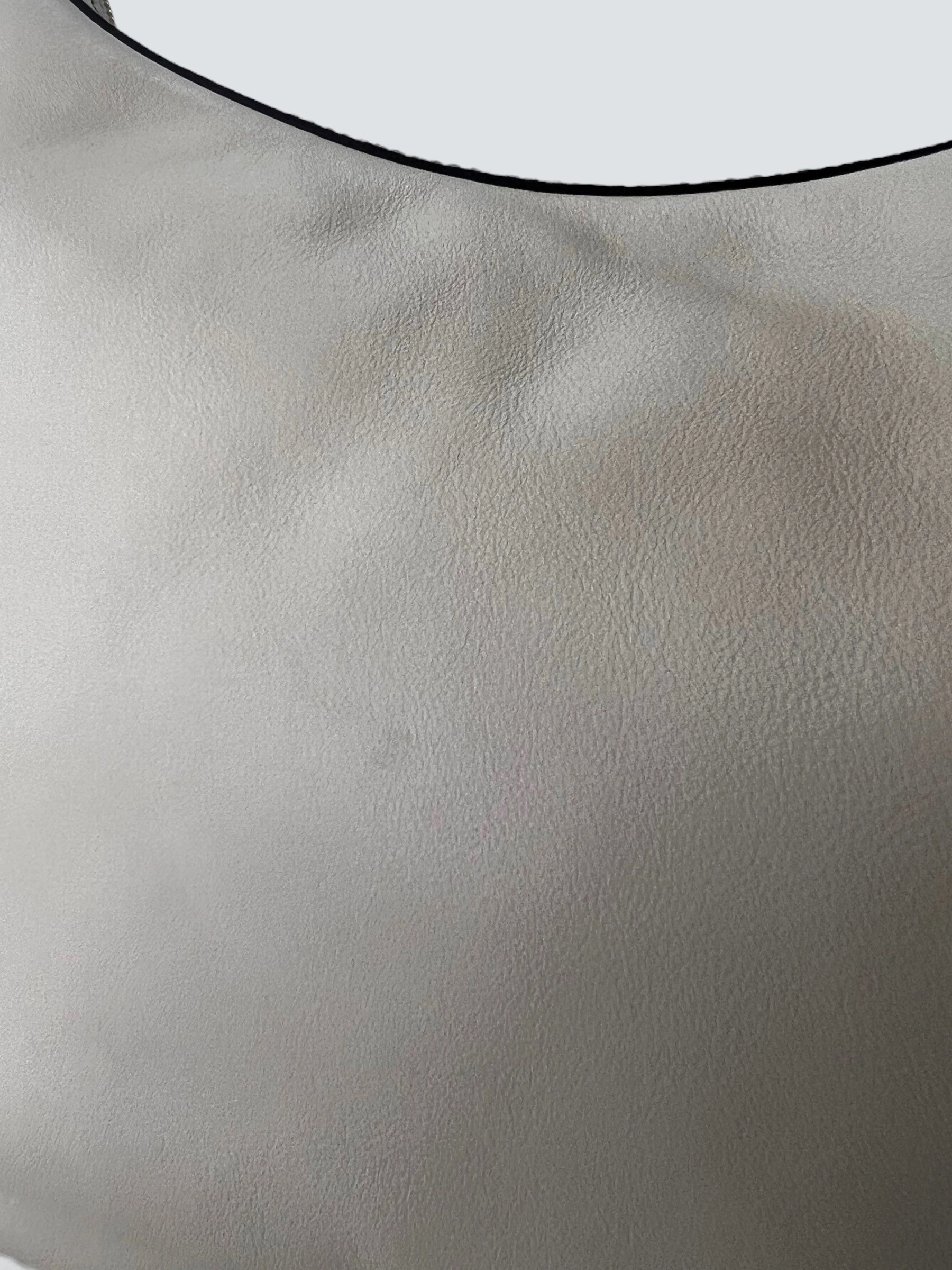 Gucci Off White Leather Shoulder Bag