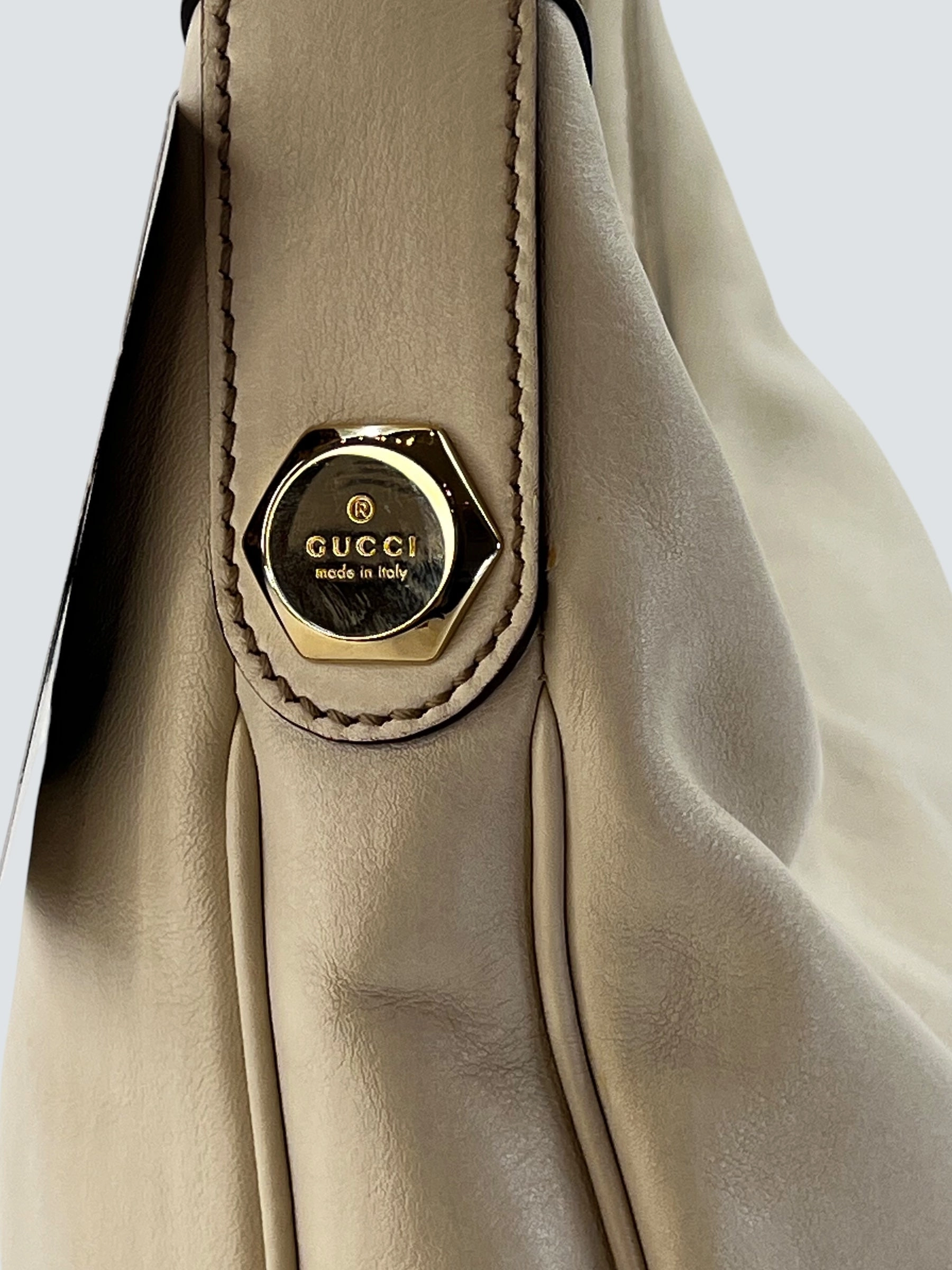 Gucci Off White Leather Shoulder Bag