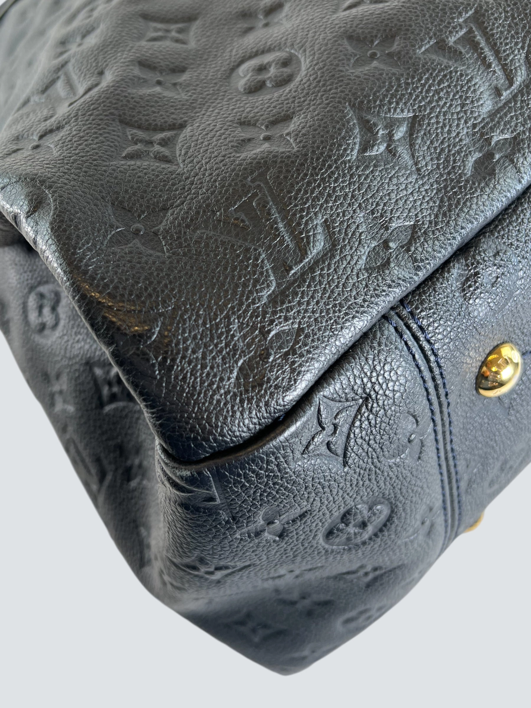 Louis Vuitton Black Empreinte Leather Artsy Hobo