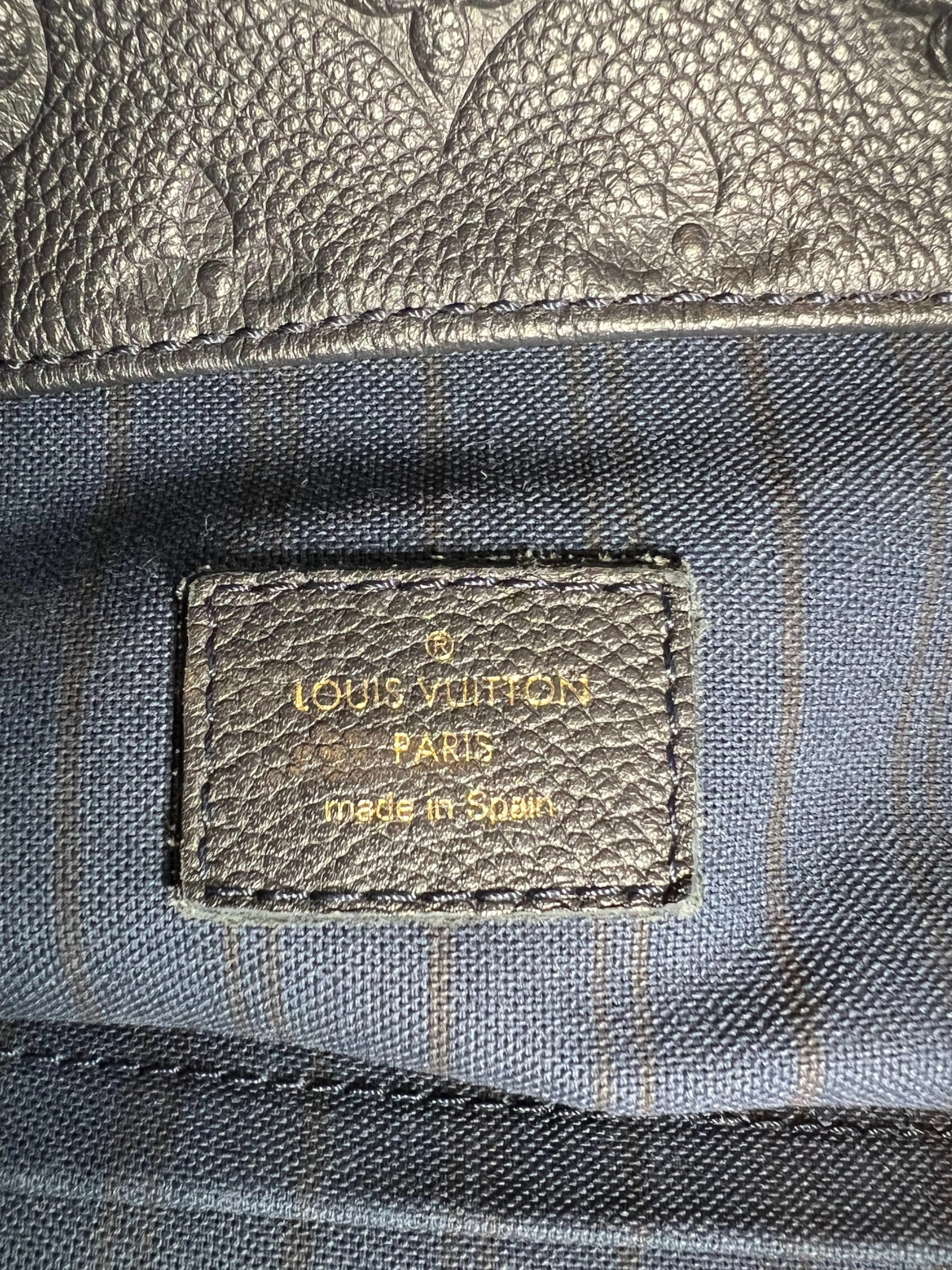 Louis Vuitton Black Empreinte Leather Artsy Hobo