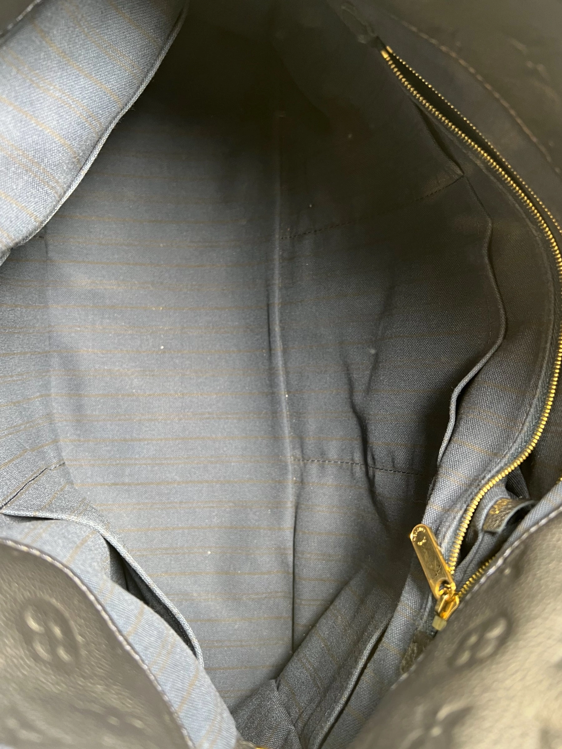 Louis Vuitton Black Empreinte Leather Artsy Hobo