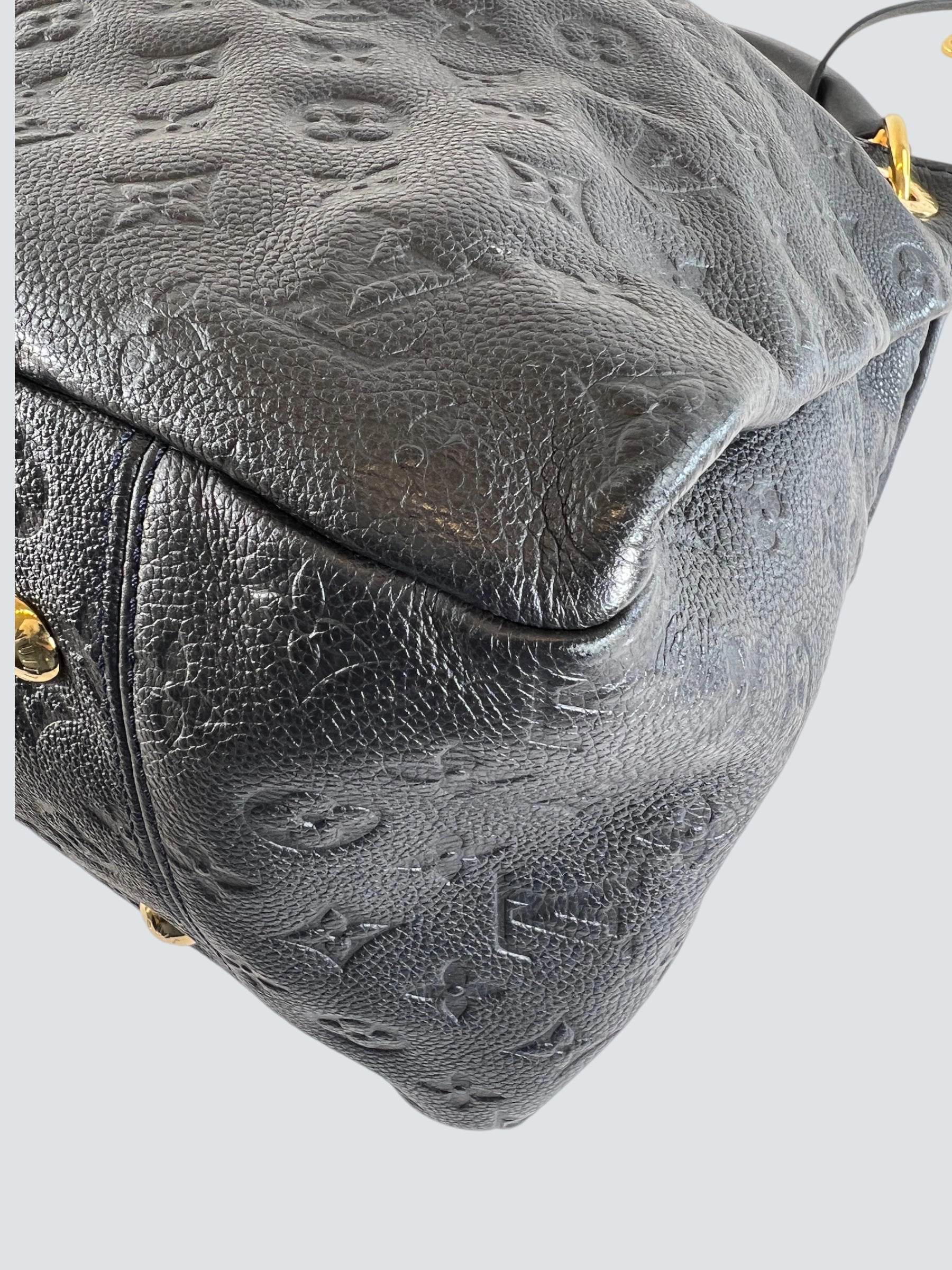 Louis Vuitton Black Empreinte Leather Artsy Hobo