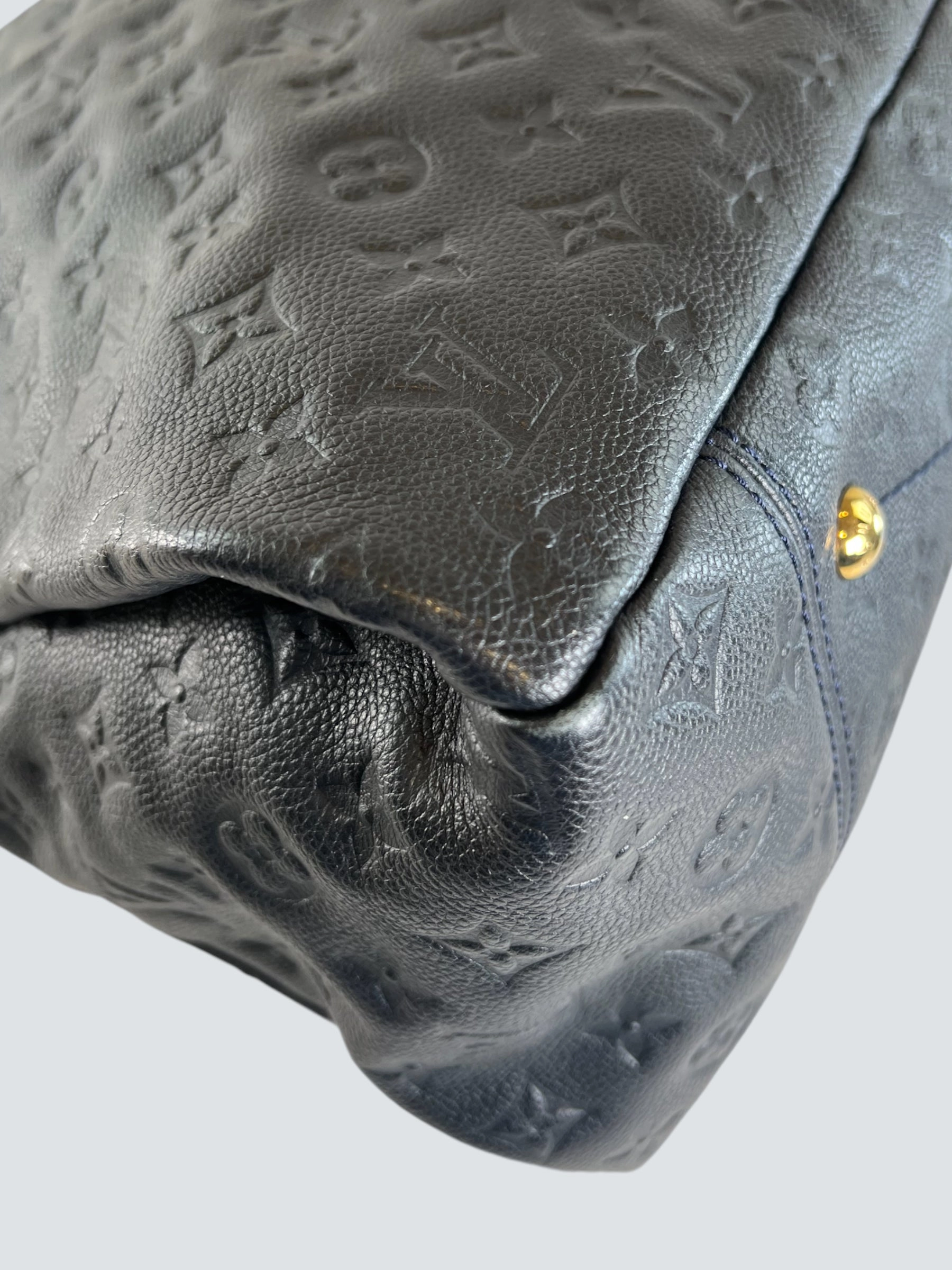 Louis Vuitton Black Empreinte Leather Artsy Hobo