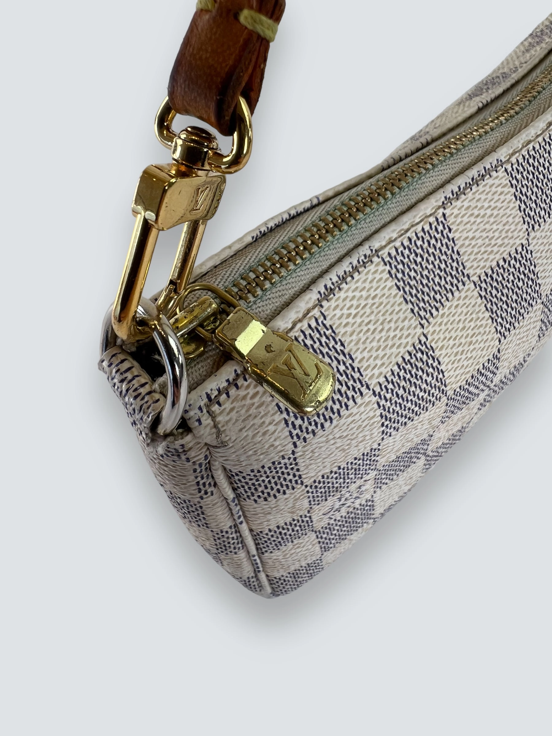 Louis Vuitton Canvas Pochette Azur Handbag