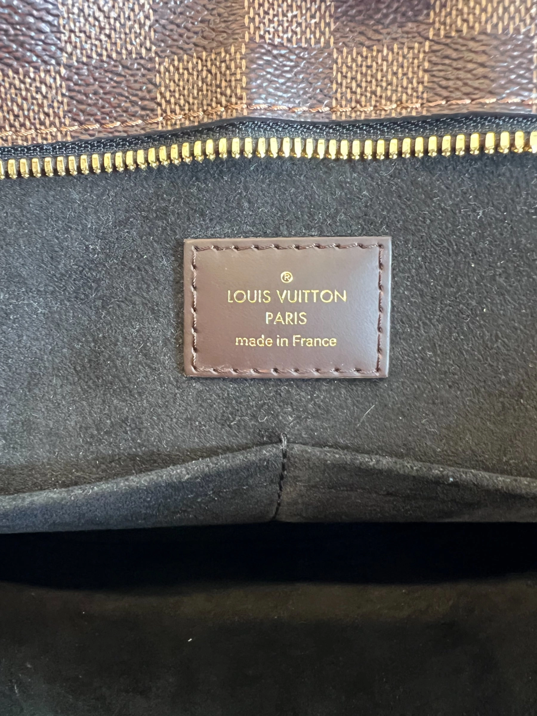 Louis Vuitton Damier Ebene Canvas Kensington Tote