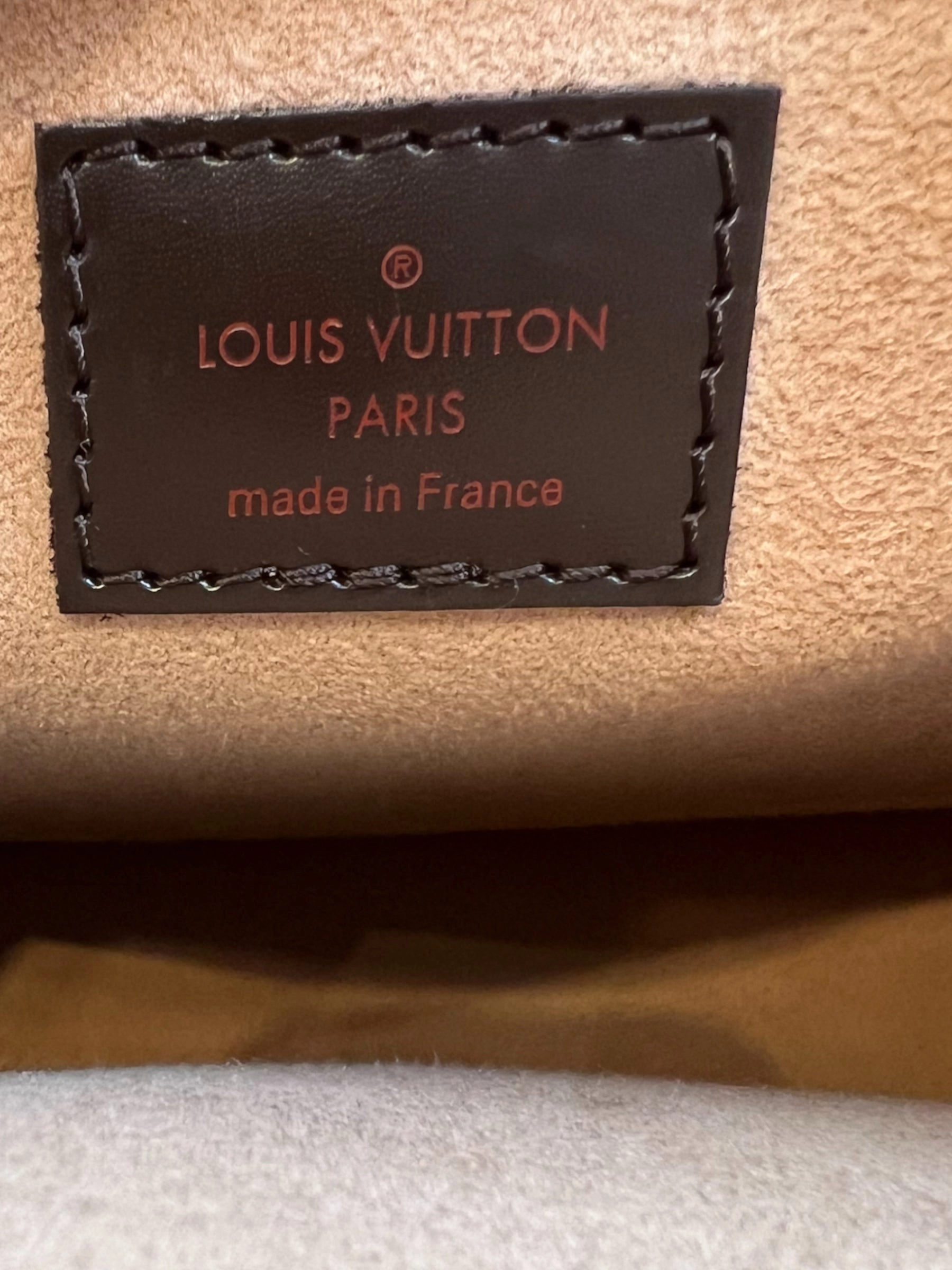 Louis Vuitton Damier Ebene Canvas Kensington Tote