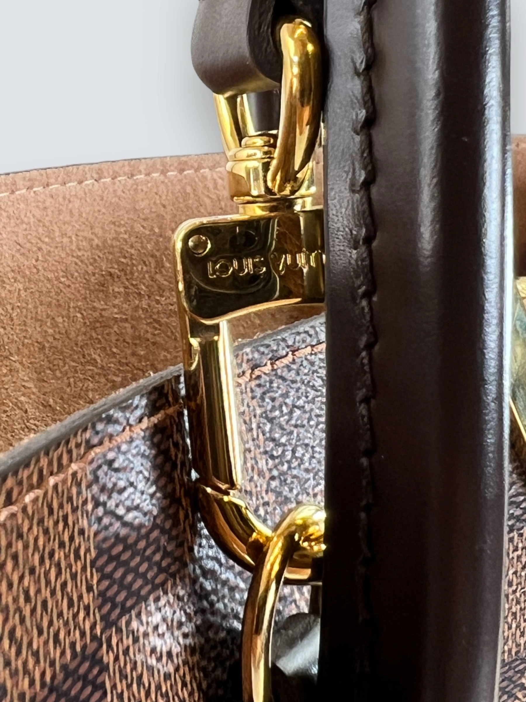 Louis Vuitton Damier Ebene Canvas Kensington Tote