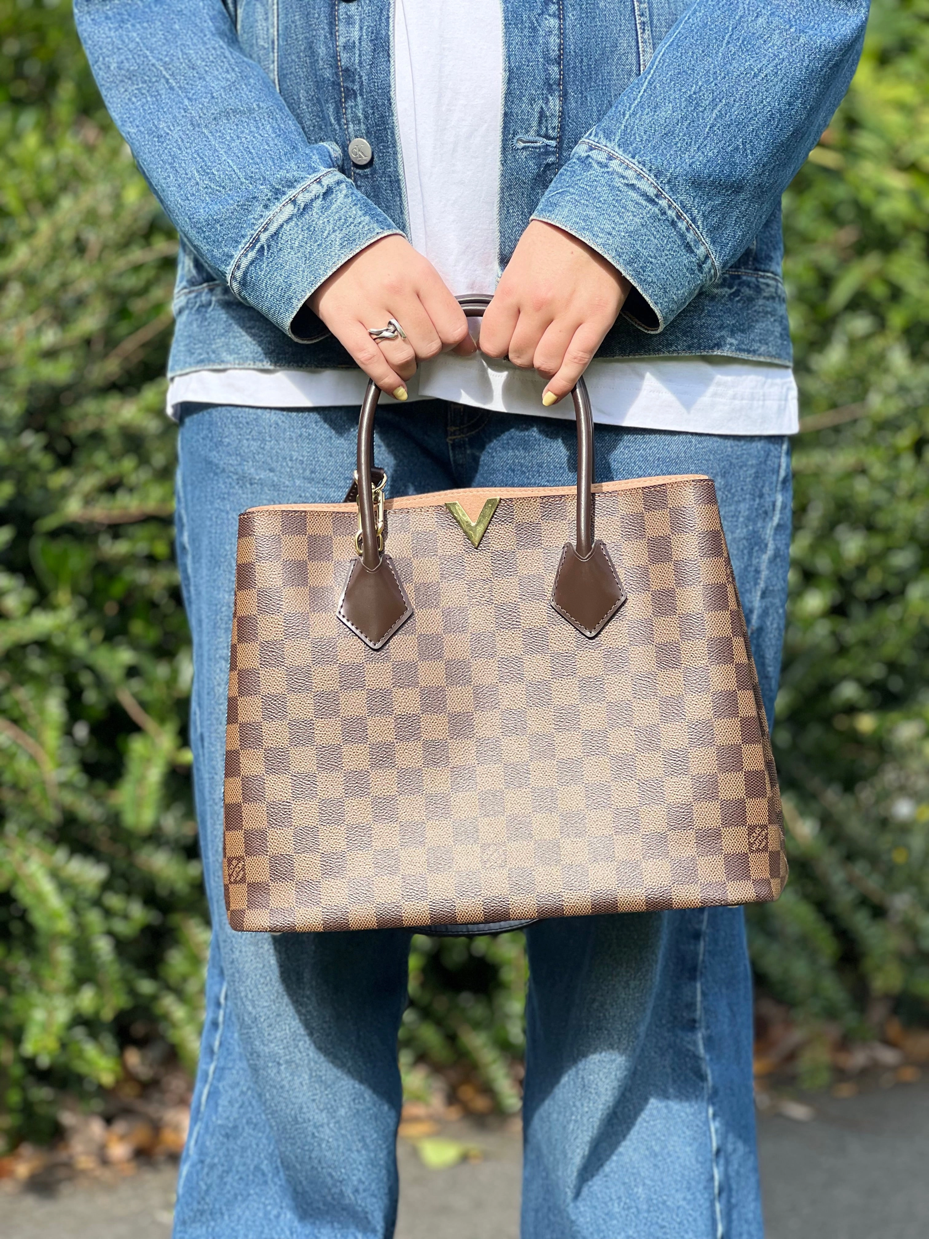 Louis Vuitton Damier Ebene Canvas Kensington Tote