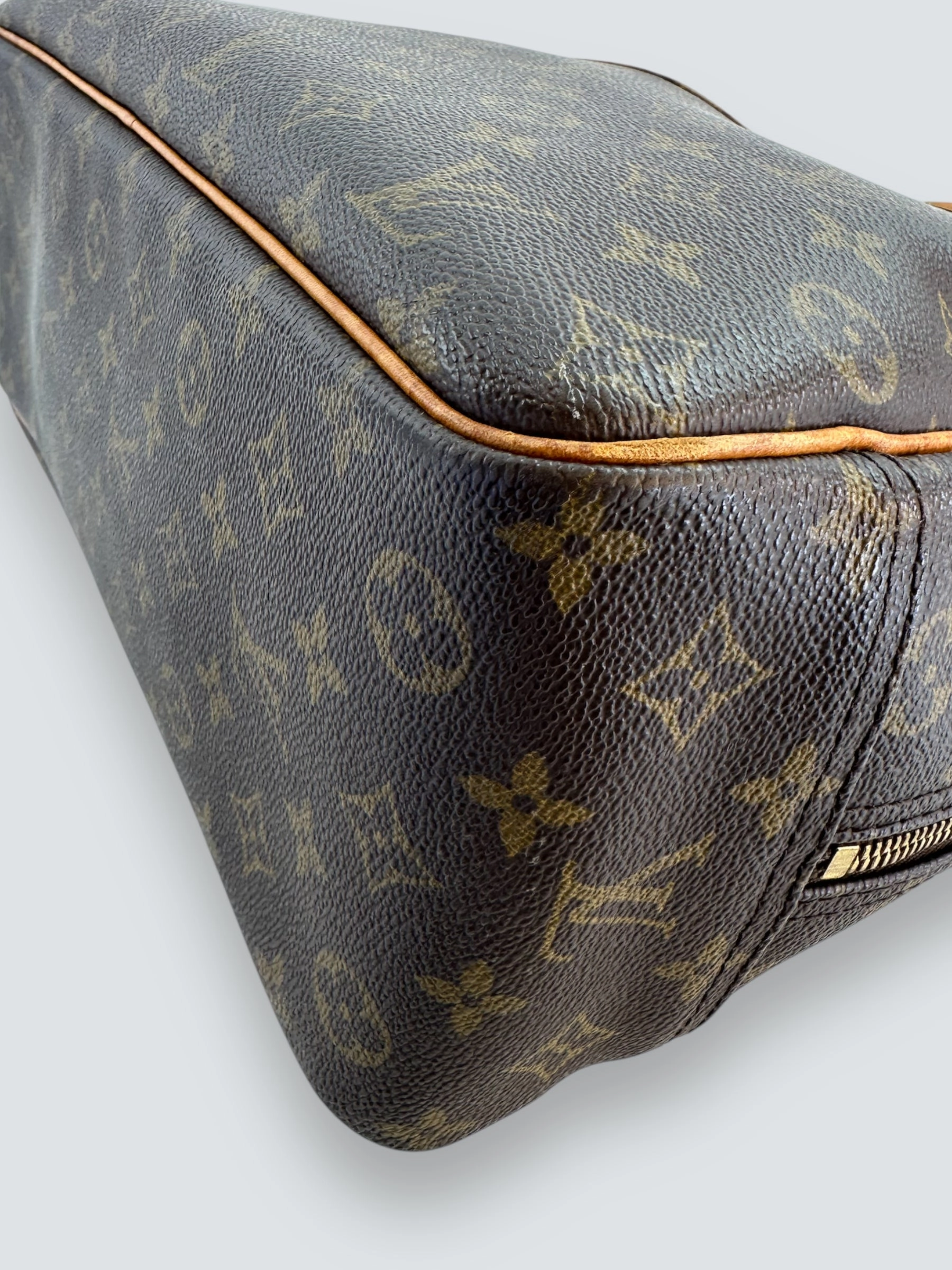 Louis Vuitton Monogram Canvas Deauville