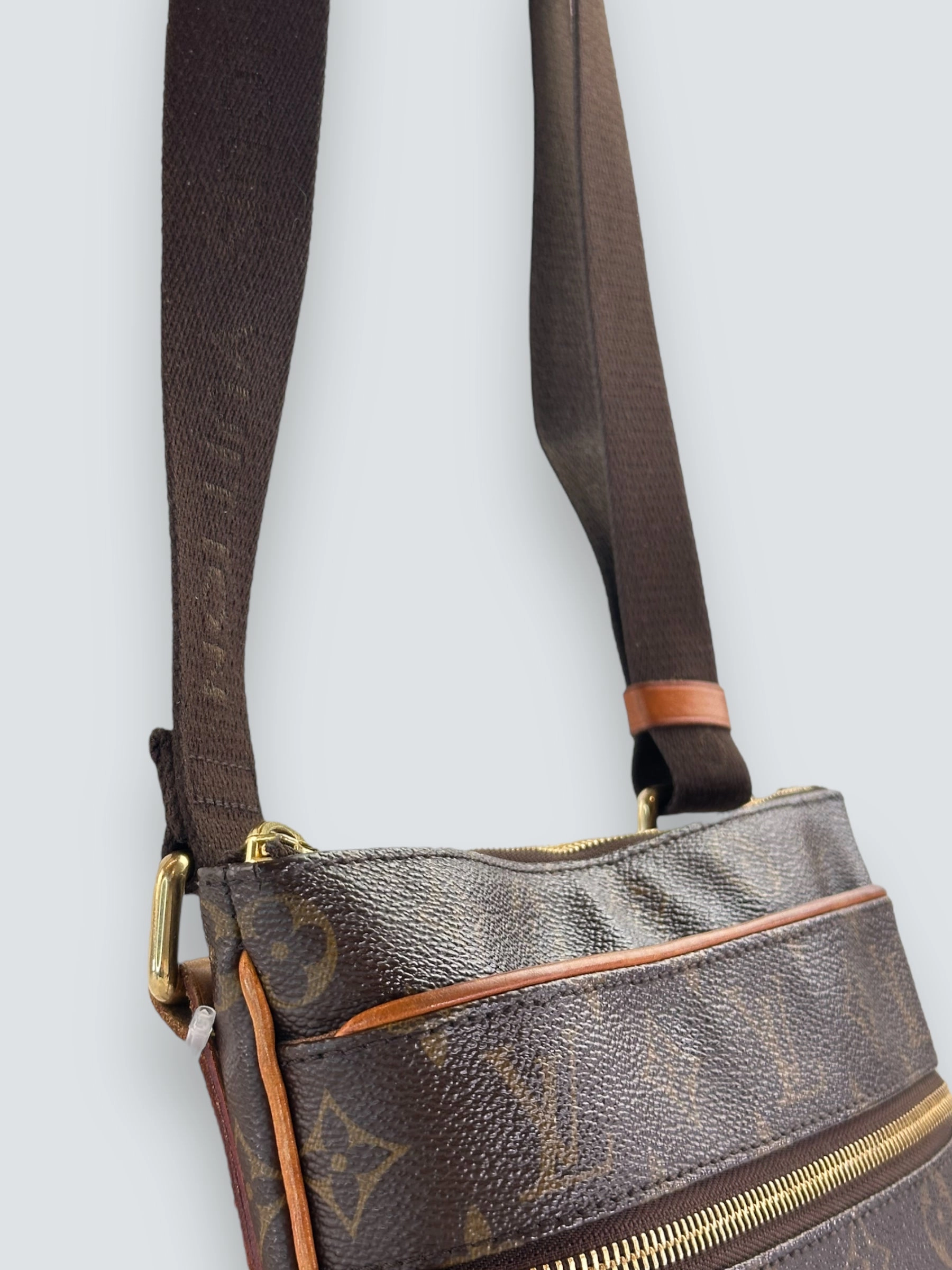 Louis Vuitton Monogram Canvas Pochette Valmy Crossbody