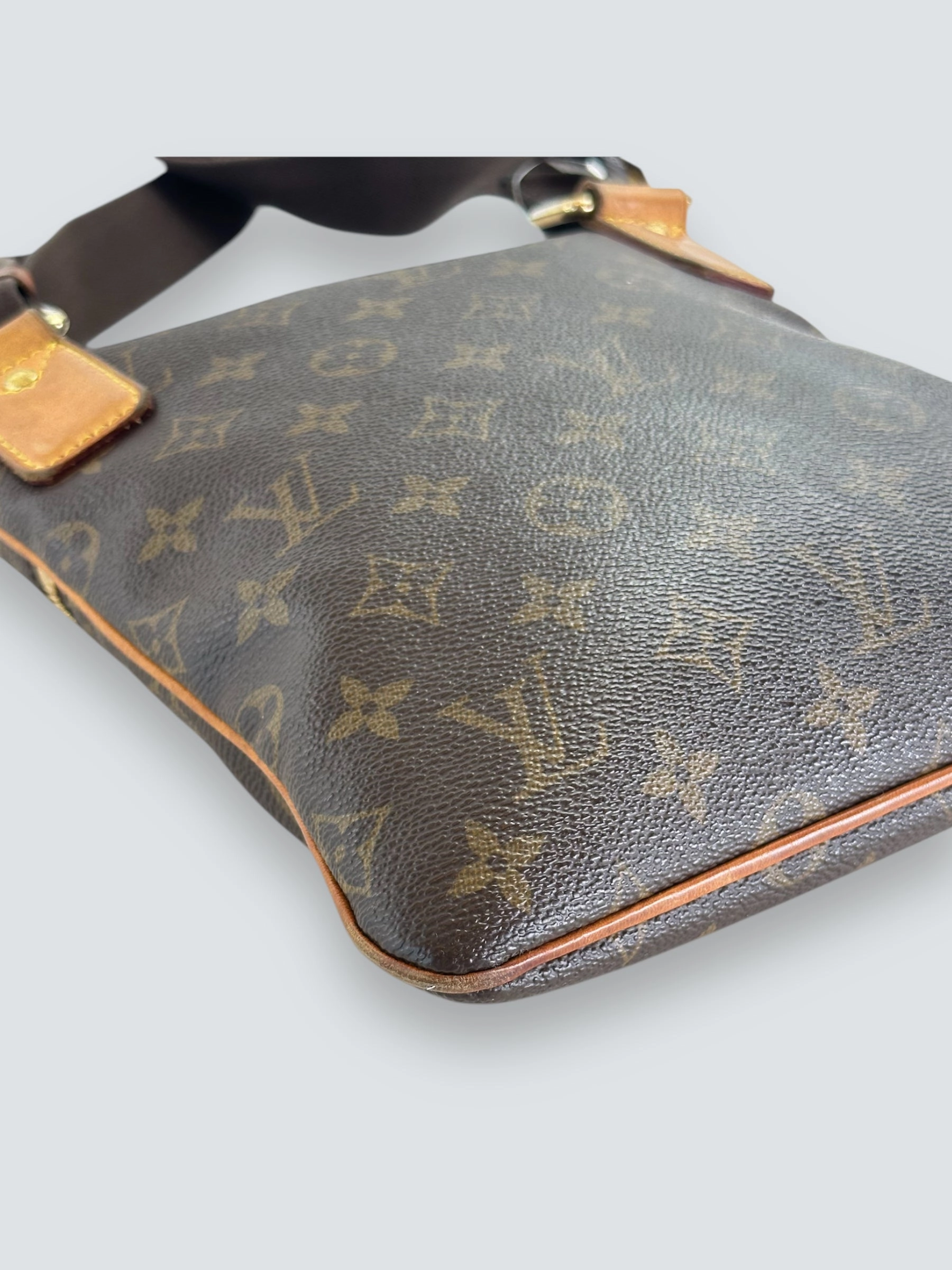 Louis Vuitton Monogram Canvas Pochette Valmy Crossbody