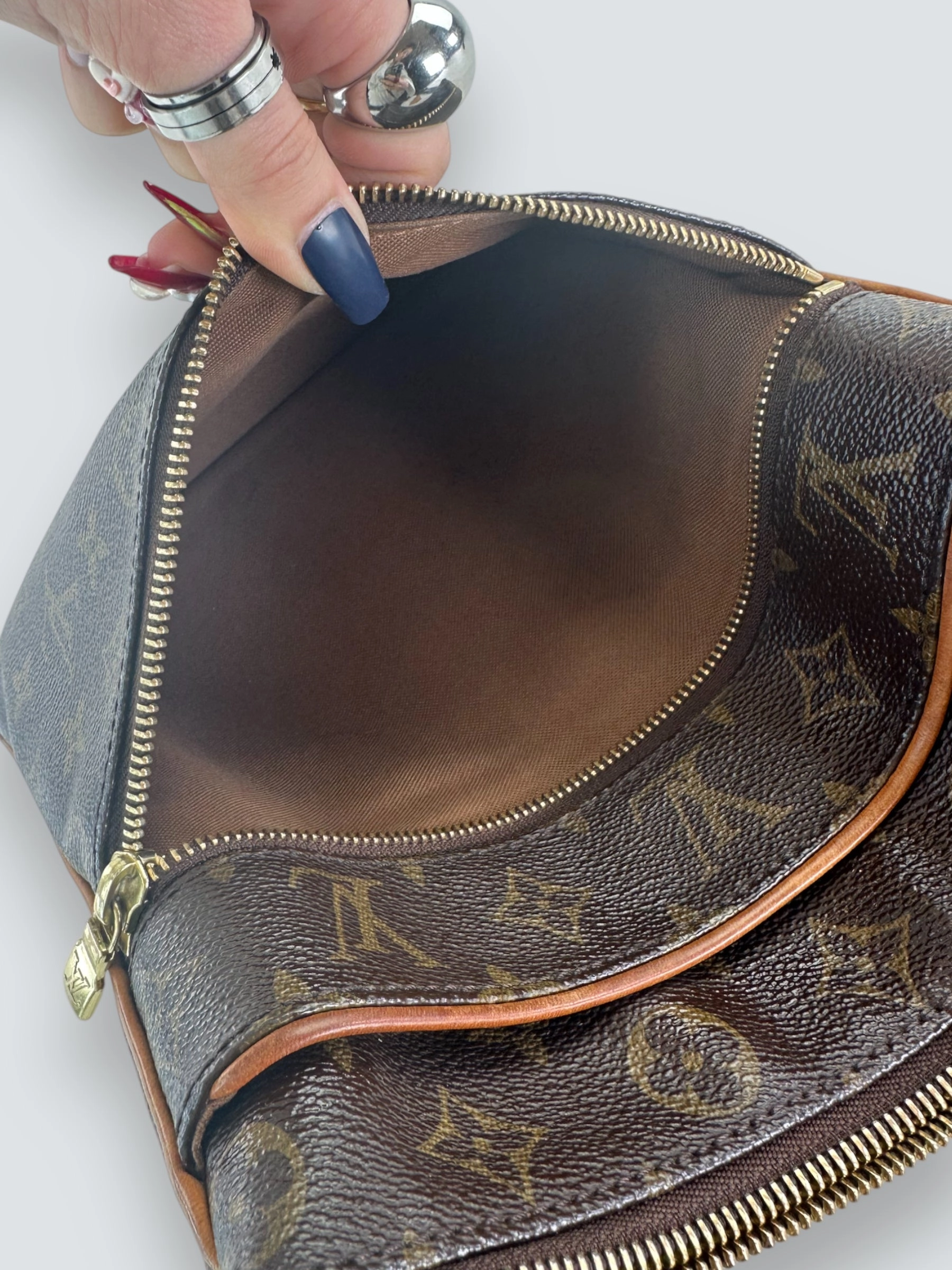 Louis Vuitton Monogram Canvas Pochette Valmy Crossbody