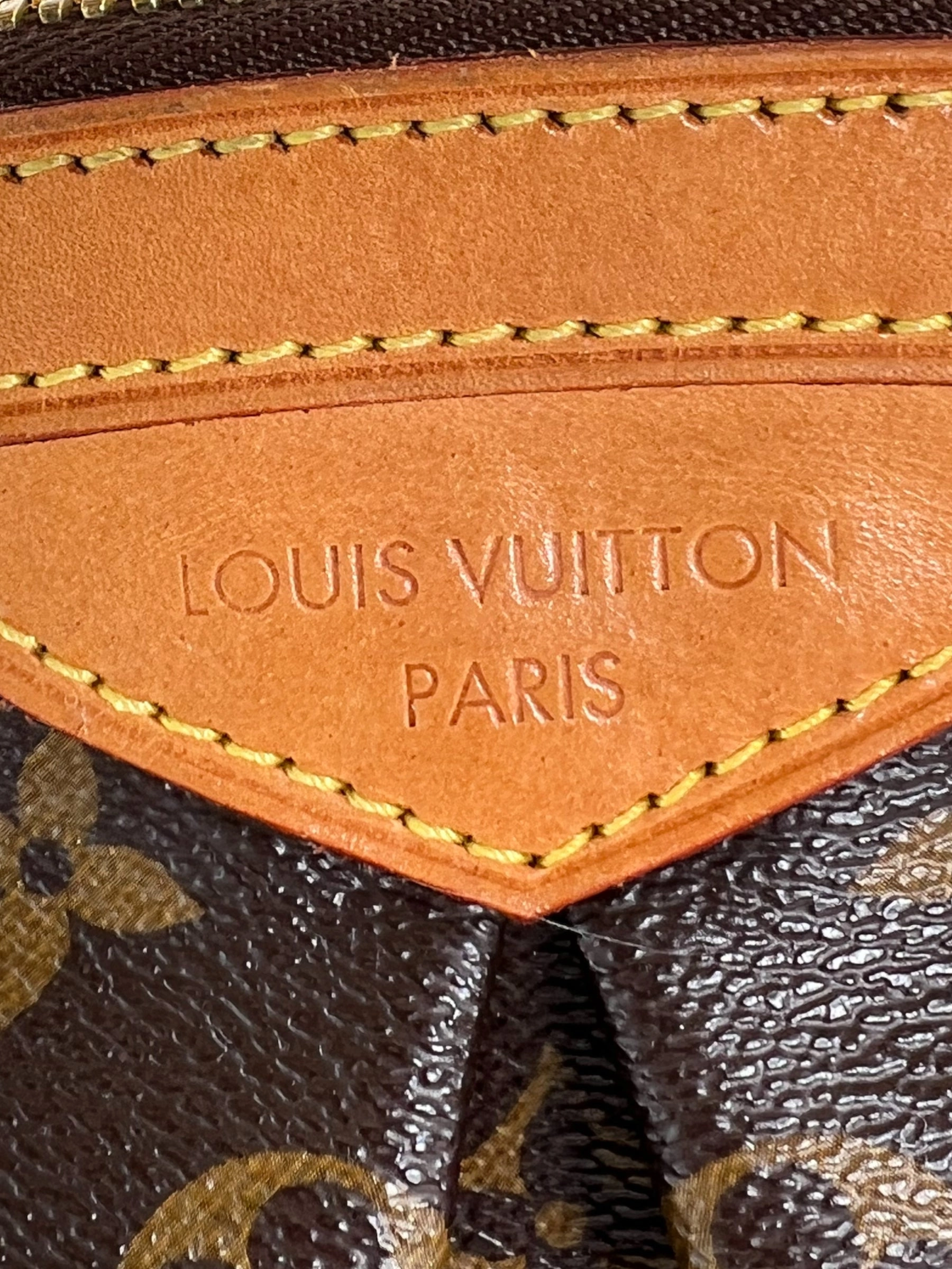 Louis Vuitton Monogram Canvas Tivoli Shoulder Bag