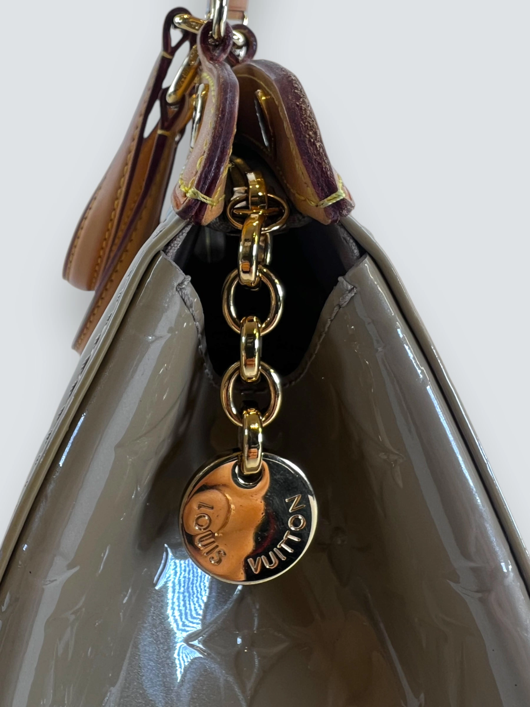 Louis Vuitton Taupe Vernis Leather Brea Tote