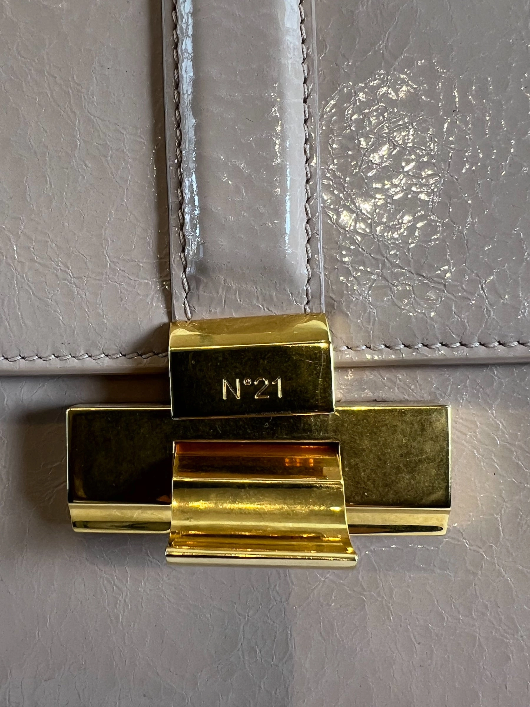 No. 21 Lolita Cream Leather Handbag