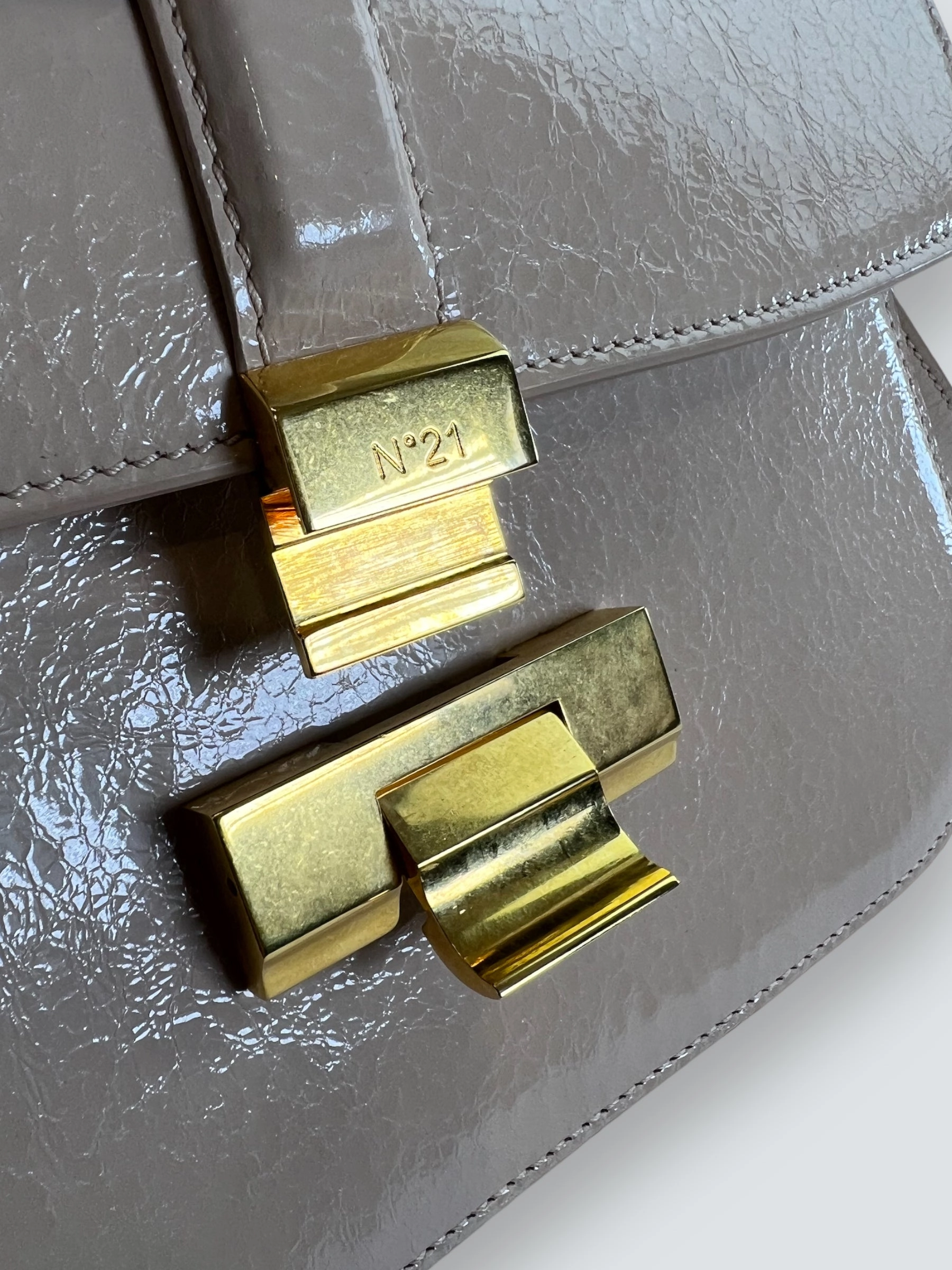 No. 21 Lolita Cream Leather Handbag