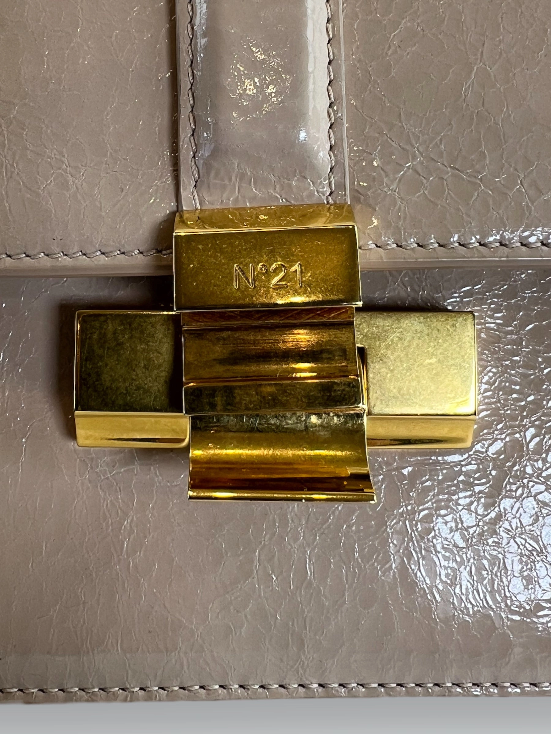 No. 21 Lolita Cream Leather Handbag