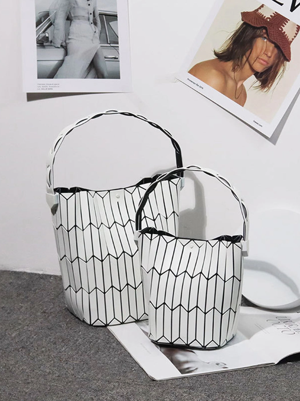 Rhombus Handheld Bucket Bag