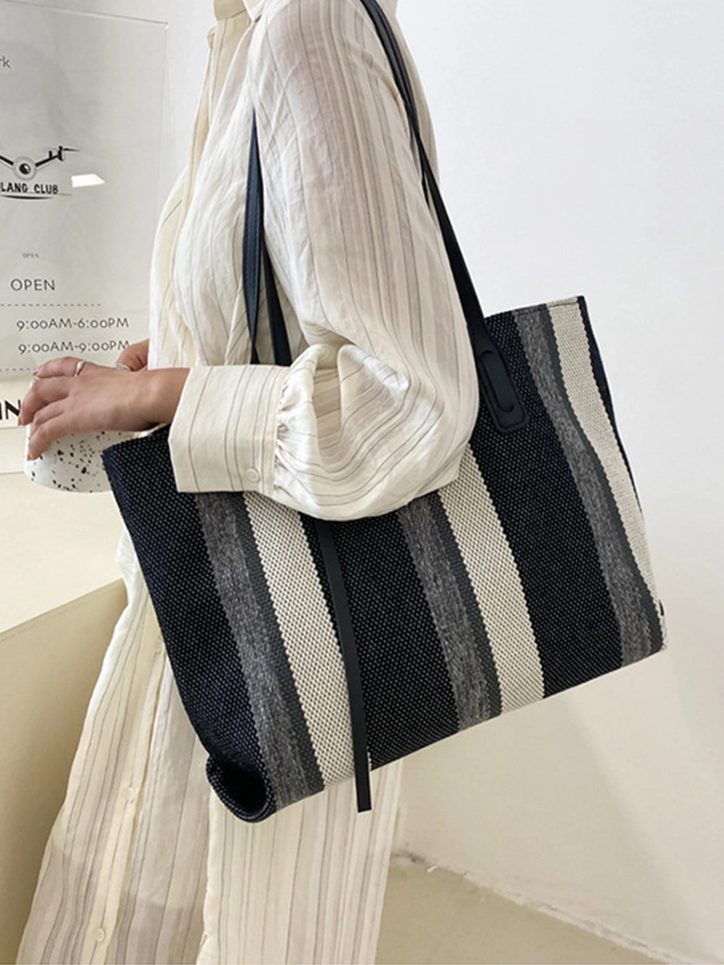 Women's Minimalist Large Capacity Vertical Stripe Casual Tote Bag