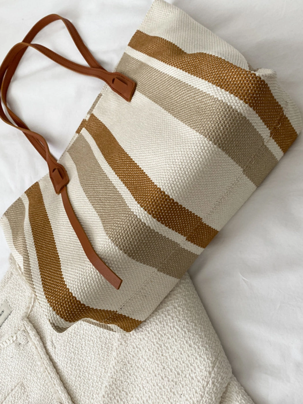 Women's Minimalist Large Capacity Vertical Stripe Casual Tote Bag