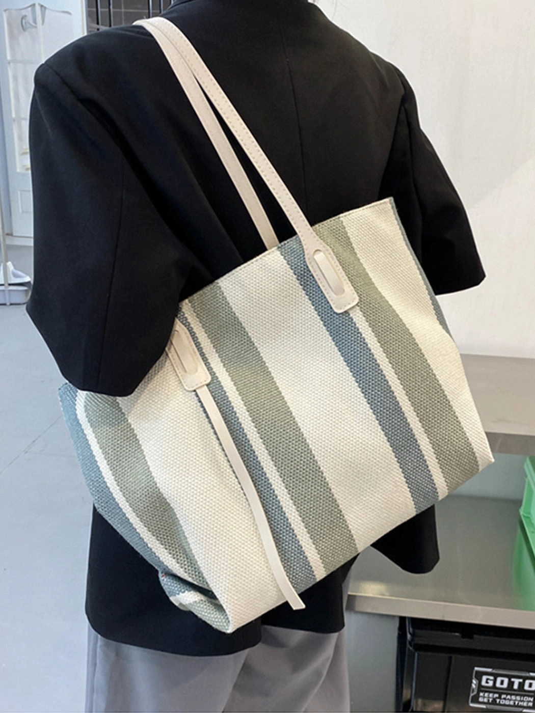 Women's Minimalist Large Capacity Vertical Stripe Casual Tote Bag